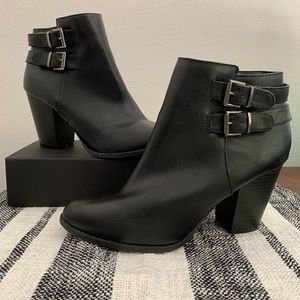 Charlotte Russe black heel booties size 8